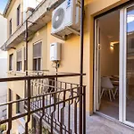 Apartament Modern Apt, 25 Min Duomo, Metro 5 Min & Wifi
