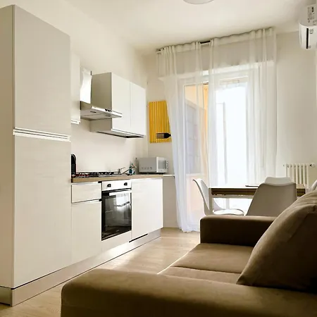 Modern Apt, 25 Min Duomo, Metro 5 Min&wifi Apartment Mailand